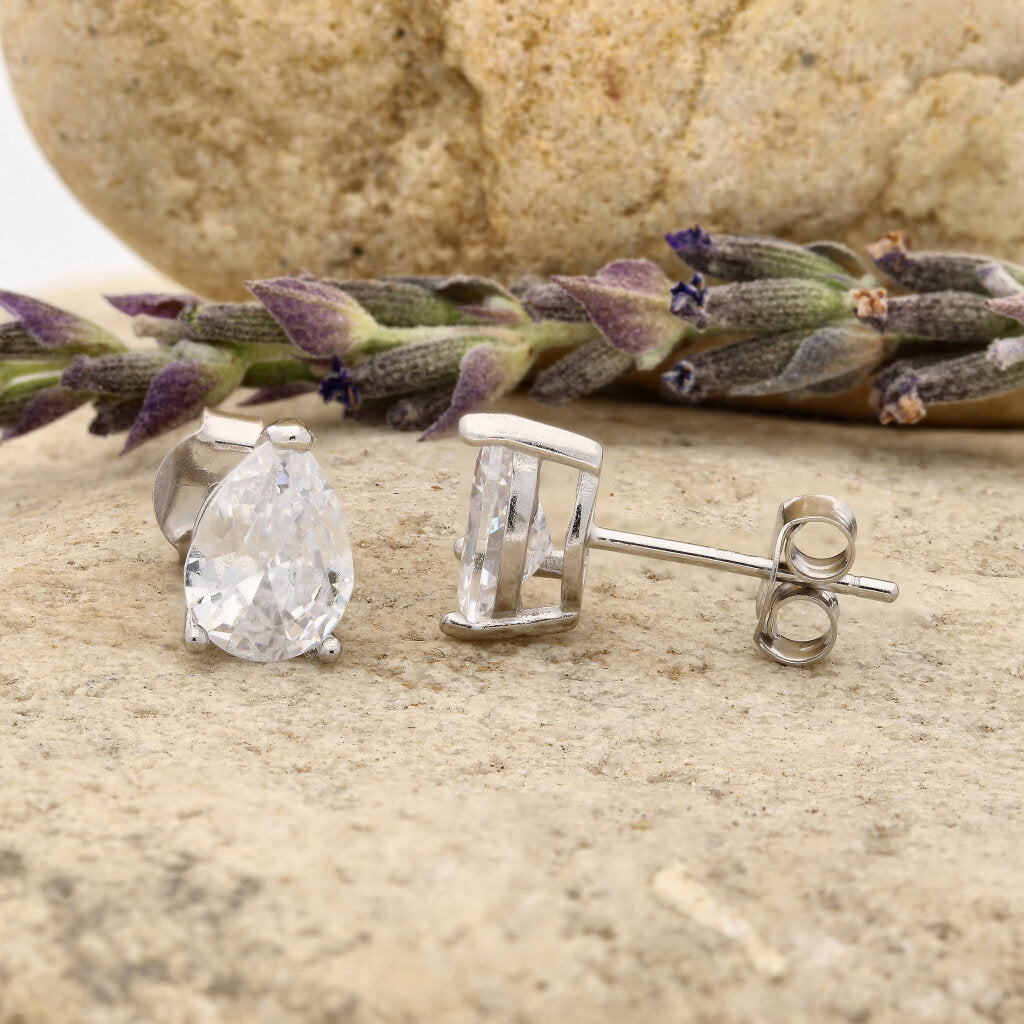 Exquisite Pear Cut Silver Studs: A Sophisticated Gift Choice