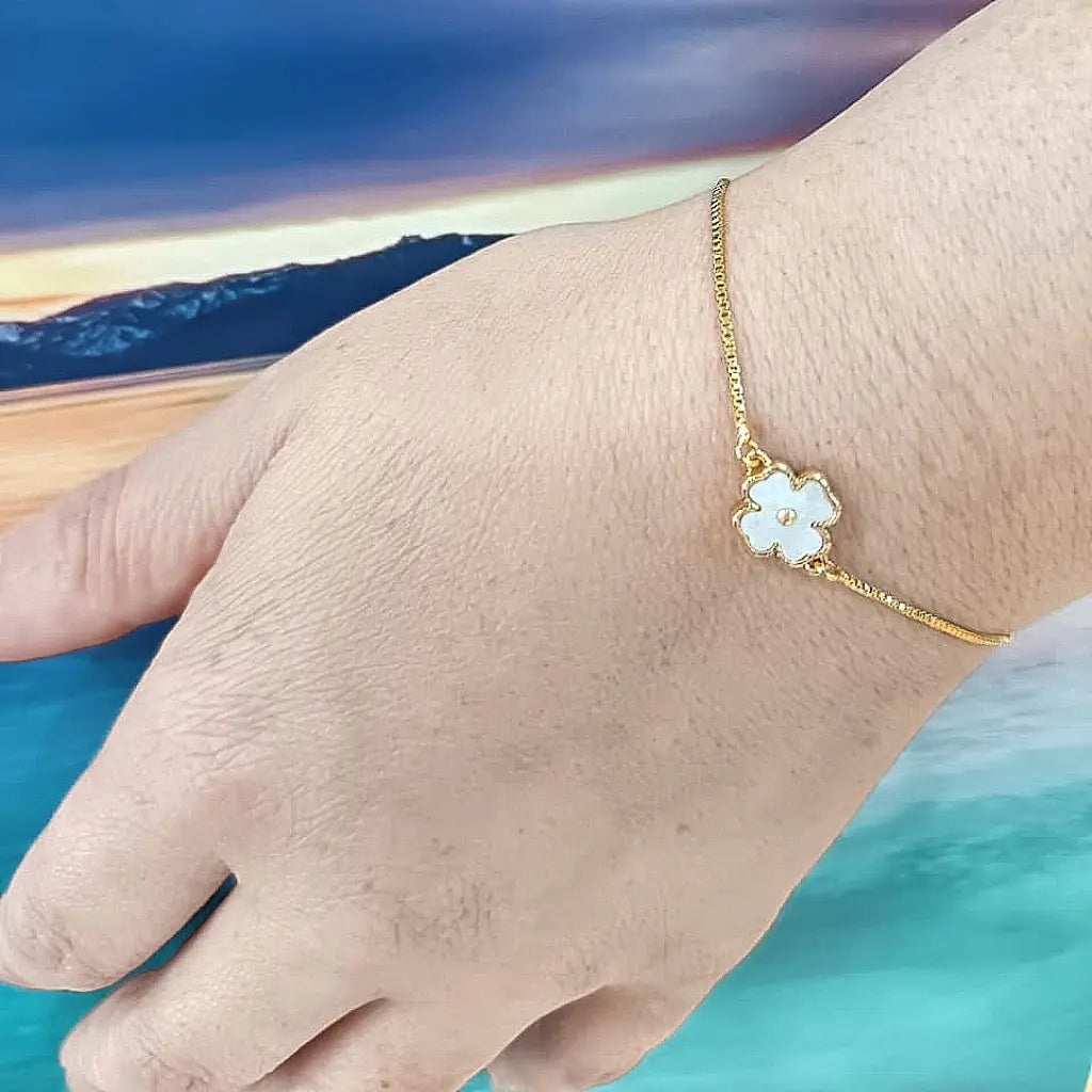 Get your Lucky Glow Clover Mother of Pearl Gold Plated Bracelet online now or in store at Forever Gems in Franschhoek, South Africa
